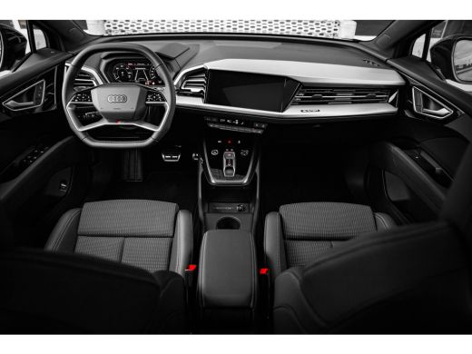 Audi Q4 e-tron S edition | Achterklep, automatisch bedienbaar | Achteruitrijcamera | Adaptive cruise control ActivLease financial lease