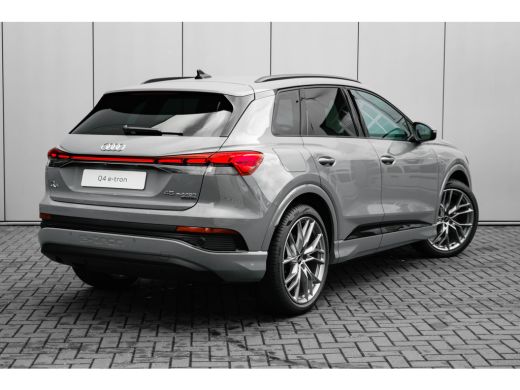 Audi Q4 e-tron S edition | Achterklep, automatisch bedienbaar | Achteruitrijcamera | Adaptive cruise control ActivLease financial lease