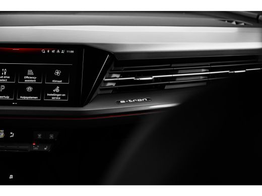 Audi Q4 e-tron S edition | Achterklep, automatisch bedienbaar | Achteruitrijcamera | Adaptive cruise control ActivLease financial lease