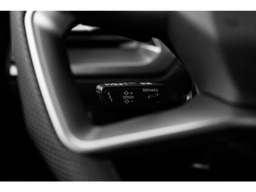 Audi Q4 e-tron S edition | Achterklep, automatisch bedienbaar | Achteruitrijcamera | Adaptive cruise control ActivLease financial lease
