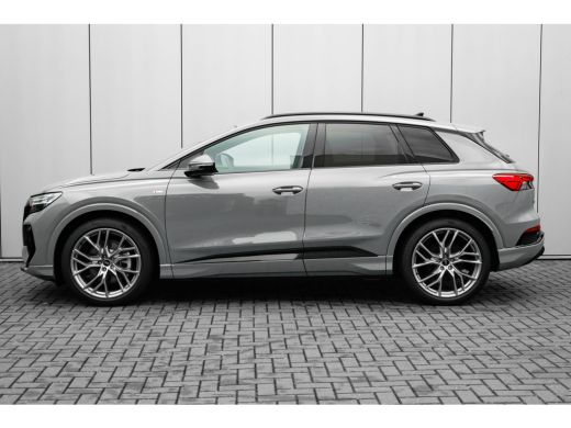 Audi Q4 e-tron S edition | Achterklep, automatisch bedienbaar | Achteruitrijcamera | Adaptive cruise control ActivLease financial lease
