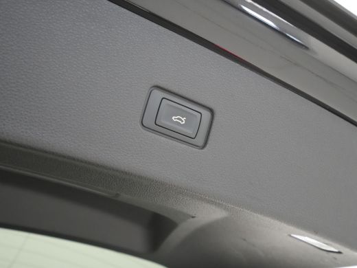 Audi Q8 50 TDI quattro Pro Line Plus S Line Navigatie Luchtvering Trekhaak Camera Pdc Acc 20 ActivLease financial lease