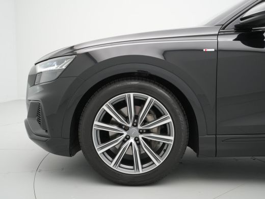 Audi Q8 50 TDI quattro Pro Line Plus S Line Navigatie Luchtvering Trekhaak Camera Pdc Acc 20 ActivLease financial lease