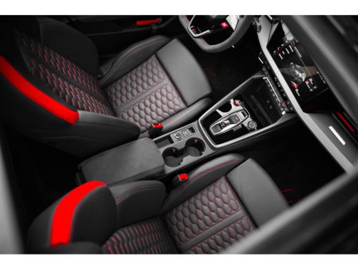 Audi RS3 Sportback 2.5 TFSI RS 3 quattro | Cruise control | Keyless entry/start | Parkeer assistent ActivLease financial lease