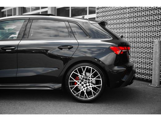 Audi RS3 Sportback 2.5 TFSI RS 3 quattro | Cruise control | Keyless entry/start | Parkeer assistent ActivLease financial lease