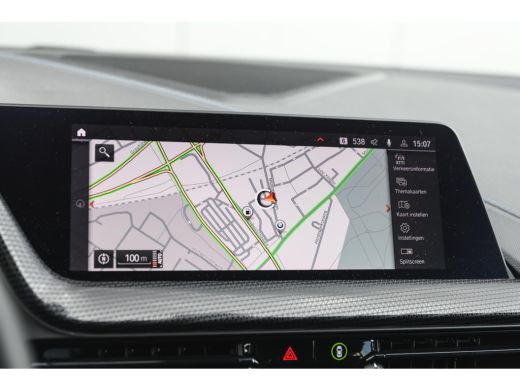 BMW 1 Serie 118i High Executive M Sport Automaat / Panoramadak / Sportstoelen / Achteruitrijcamera / Adaptiev... ActivLease financial lease