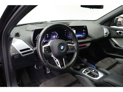 BMW 1 Serie 120 High Executive M Sport Automaat / Panoramadak / Sportstoelen / M Adaptief onderstel / Adaptie... ActivLease financial lease