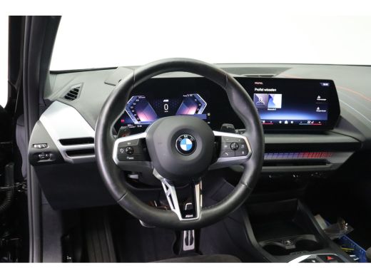 BMW 1 Serie 120 High Executive M Sport Automaat / Panoramadak / Sportstoelen / M Adaptief onderstel / Adaptie... ActivLease financial lease