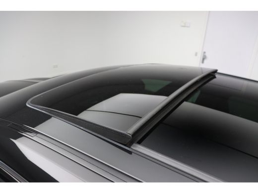 BMW 1 Serie 120 High Executive M Sport Automaat / Panoramadak / Sportstoelen / M Adaptief onderstel / Adaptie... ActivLease financial lease