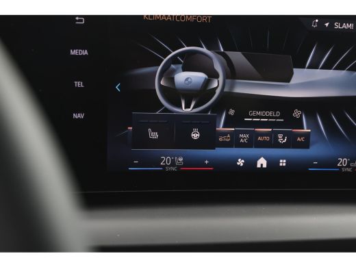 BMW 2 Serie 220 High Executive M Sport Automaat / Panoramadak / Sportstoelen / M Adaptief onderstel / Comfort... ActivLease financial lease