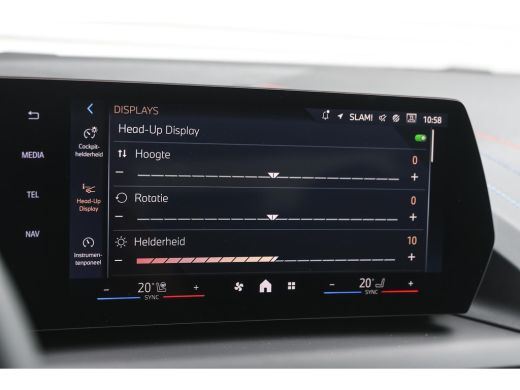 BMW 2 Serie 220 High Executive M Sport Automaat / Panoramadak / Sportstoelen / M Adaptief onderstel / Comfort... ActivLease financial lease