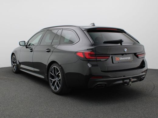 BMW 5 Serie Touring 520i Business Edition Plus 184PK AUT8 M-Sport, Pano-Schuifdak, Laser-LED Koplampen, Stoel... ActivLease financial lease