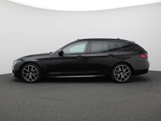 BMW 5 Serie Touring 520i Business Edition Plus 184PK AUT8 M-Sport, Pano-Schuifdak, Laser-LED Koplampen, Stoel... ActivLease financial lease