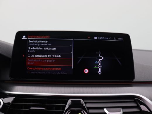 BMW 5 Serie Touring 520i Business Edition Plus 184PK AUT8 M-Sport, Pano-Schuifdak, Laser-LED Koplampen, Stoel... ActivLease financial lease