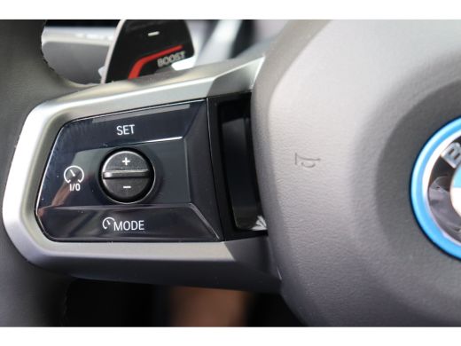 BMW 5 Serie Touring 530e M Sport Automaat / Panoramadak / Trekhaak / Stoelventilatie / Comfort Access / Adapt... ActivLease financial lease