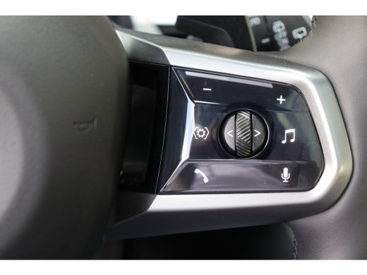 BMW 5 Serie Touring 530e M Sport Automaat / Panoramadak / Trekhaak / Stoelventilatie / Comfort Access / Adapt... ActivLease financial lease