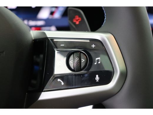 BMW X3 M50 xDrive M Sport / Panoramadak / Trekhaak / Sportstoelen / Stoelventilatie / Parking Assistant ... ActivLease financial lease
