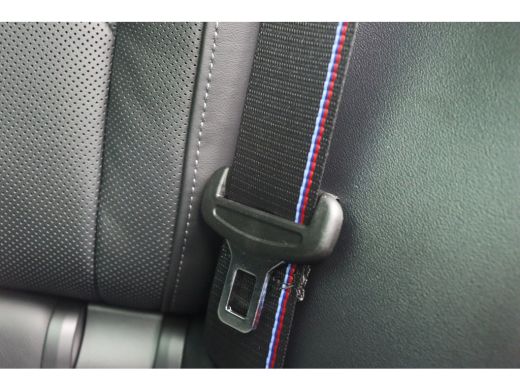 BMW X3 M50 xDrive M Sport / Panoramadak / Trekhaak / Sportstoelen / Stoelventilatie / Parking Assistant ... ActivLease financial lease