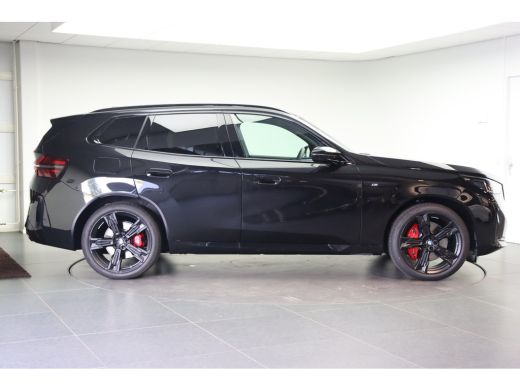 BMW X3 M50 xDrive M Sport / Panoramadak / Trekhaak / Sportstoelen / Stoelventilatie / Parking Assistant ... ActivLease financial lease
