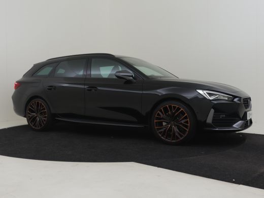 CUPRA Leon Sportstourer VZ e-Hybrid 245pk Trekhaak | Stoelverwarming | Camera | Keyless | Navigatie | App connect | Park ... ActivLease financial lease
