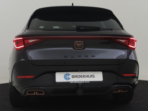 CUPRA Leon Sportstourer VZ e-Hybrid 245pk Trekhaak | Stoelverwarming | Camera | Keyless | Navigatie | App connect | Park ... ActivLease financial lease