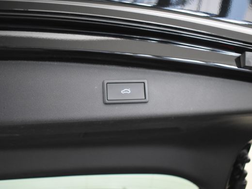 CUPRA Leon Sportstourer VZ e-Hybrid 245pk Trekhaak | Stoelverwarming | Camera | Keyless | Navigatie | App connect | Park ... ActivLease financial lease