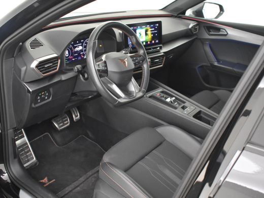 CUPRA Leon Sportstourer VZ e-Hybrid 245pk Trekhaak | Stoelverwarming | Camera | Keyless | Navigatie | App connect | Park ... ActivLease financial lease