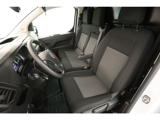 Fiat E-Scudo 75 kWh L3H1 | Elektrisch | EMISSIEVRIJE ZONE | 360 Camera Airco Cruise Carplay Navi 3 Persoons PDC ActivLease financial lease