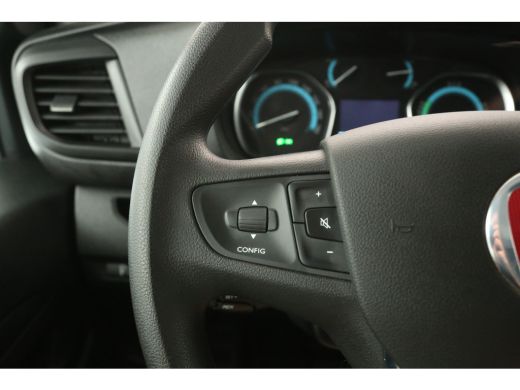 Fiat E-Scudo 75 kWh L3H1 | Elektrisch | EMISSIEVRIJE ZONE | 360 Camera Airco Cruise Carplay Navi 3 Persoons PDC ActivLease financial lease