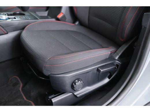 Ford Kuga 2.5 PHEV ST-Line | Winter Pack | Navi | Camera | Clima | DAB | Keyless | Cruise | Parkeersensoren... ActivLease financial lease