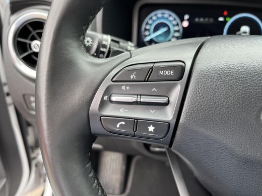Hyundai Kona 1.6 GDI HEV Fashion | Rijklaarprijs! | Achteruitrijcamera | HUD | Apple Carplay/Android Auto | In... ActivLease financial lease