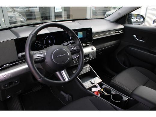 Hyundai Kona Comfort Smart 65.4 kWh | V2L | Warmtepomp | Dodehoek-Detectie | Navigatie | Camera | Adaptive Cru... ActivLease financial lease