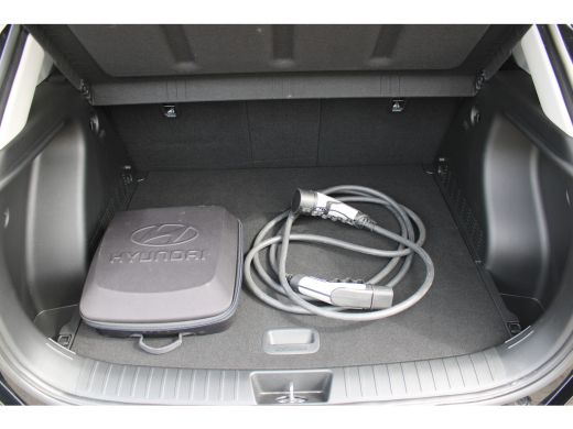 Hyundai Kona Comfort Smart 65.4 kWh | V2L | Warmtepomp | Dodehoek-Detectie | Navigatie | Camera | Adaptive Cru... ActivLease financial lease