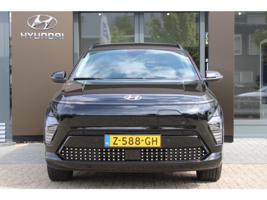 Hyundai Kona Comfort Smart 65.4 kWh | V2L | Warmtepomp | Dodehoek-Detectie | Navigatie | Camera | Adaptive Cru... ActivLease financial lease