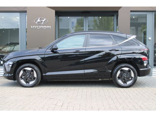 Hyundai Kona Comfort Smart 65.4 kWh | V2L | Warmtepomp | Dodehoek-Detectie | Navigatie | Camera | Adaptive Cru... ActivLease financial lease