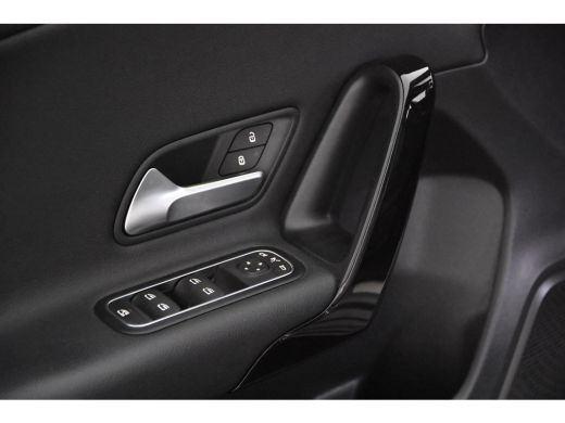 Mercedes-Benz A-Klasse 180 *1ste Eigenaar*Navigatie*PDC* ActivLease financial lease