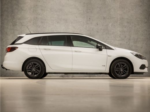 Opel Astra Sports Tourer 1.2 Sport (APPLE CARPLAY, NAVIGATIE, ADAPTIVE CRUISE, CLIMATE, CAMERA, TREKHAAK, LE... ActivLease financial lease
