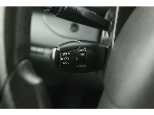 Opel Vivaro 1.5 CDTI L2H1 Airco Cruise Kasten PDC 3 Persoons Inrichting Elektrpakket ActivLease financial lease