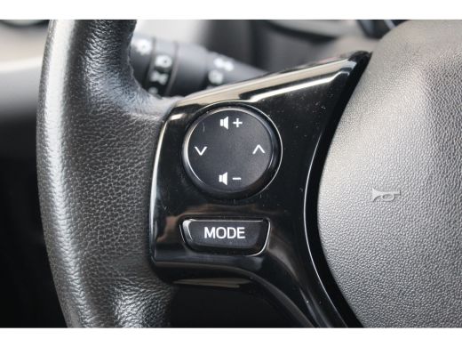 Peugeot 108 1.0 e-VTi Active | Airco | Elek. Spiegels | Elek. Ramen | Bluetooth | Leder Stuurw. | Airco | Ele... ActivLease financial lease