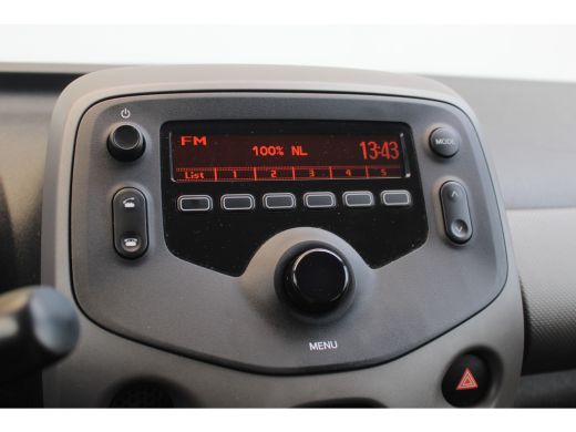 Peugeot 108 1.0 e-VTi Active | Airco | Elek. Spiegels | Elek. Ramen | Bluetooth | Leder Stuurw. | Airco | Ele... ActivLease financial lease