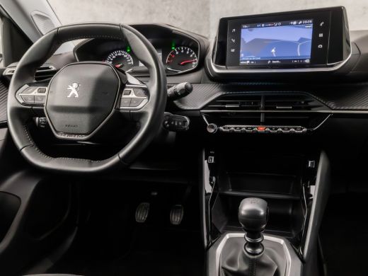 Peugeot 2008 1.2 PureTech Sport (APPLE CARPLAY, GROOT NAVI, LED KOPLAMPEN, SPORTSTOELEN, LANE ASSIST, CRUISE, ... ActivLease financial lease