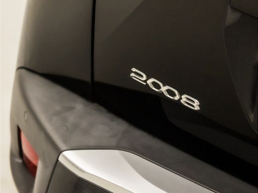 Peugeot 2008 1.2 PureTech Sport (APPLE CARPLAY, GROOT NAVI, TREKHAAK, PARKEERSENSOREN, SPORTSTOELEN, CRUISE, L... ActivLease financial lease