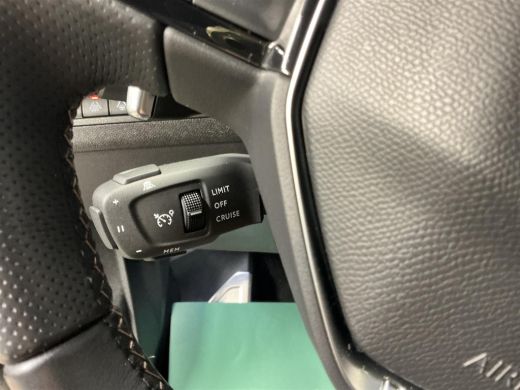 Peugeot 5008 1.2 PureTech GT Camera | Elek. Achterklep | Virtueel Dashboard | Parkeersensoren | Stoelverwarmin... ActivLease financial lease