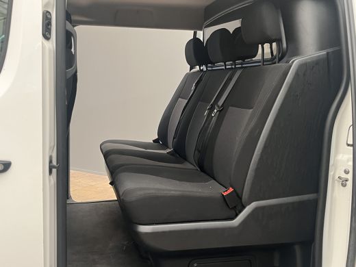 Peugeot Expert 2.0 BlueHDI 120 PK Long Premium DC 6 Persoons! | 2 Schuifdeuren | getint glas | Bluetooth | Airco... ActivLease financial lease