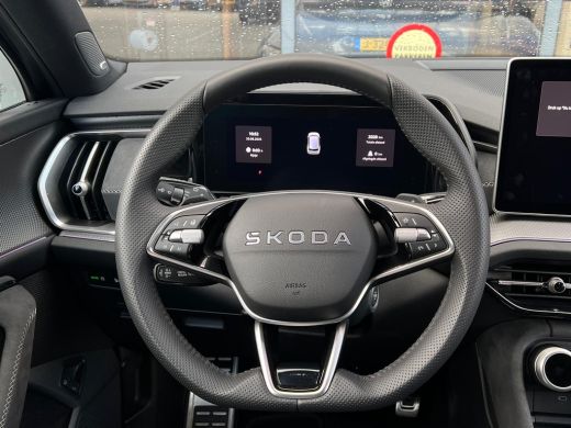 Skoda Kodiaq 1.5 TSI iV PHEV 204 pk Sportline Business | Trekhaak | A-uitrijcamera | Stoel verwarming | ActivLease financial lease