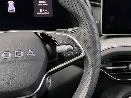 Skoda Kodiaq 1.5 TSI iV PHEV 204 pk Sportline Business | Trekhaak | A-uitrijcamera | Stoel verwarming | ActivLease financial lease
