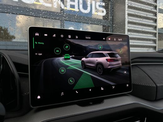 Skoda Kodiaq 1.5 TSI iV PHEV 204 pk Sportline Business | Trekhaak | A-uitrijcamera | Stoel verwarming | ActivLease financial lease
