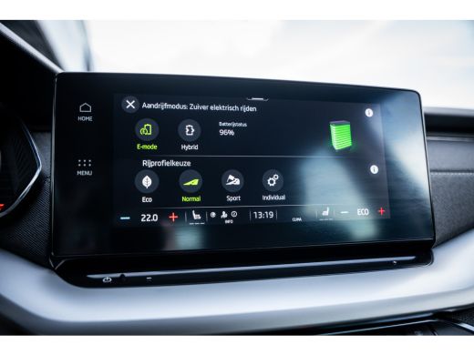 Skoda Octavia Combi 1.4 TSI iV PHEV Business Edition | Full LED koplampen | Trekhaak uitklapbaar | Voorstoelen ... ActivLease financial lease