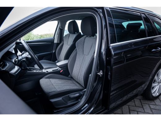 Skoda Octavia Combi 1.4 TSI iV PHEV Business Edition | Full LED koplampen | Trekhaak uitklapbaar | Voorstoelen ... ActivLease financial lease
