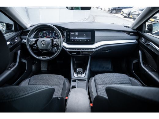 Skoda Octavia Combi 1.4 TSI iV PHEV Business Edition | Full LED koplampen | Trekhaak uitklapbaar | Voorstoelen ... ActivLease financial lease